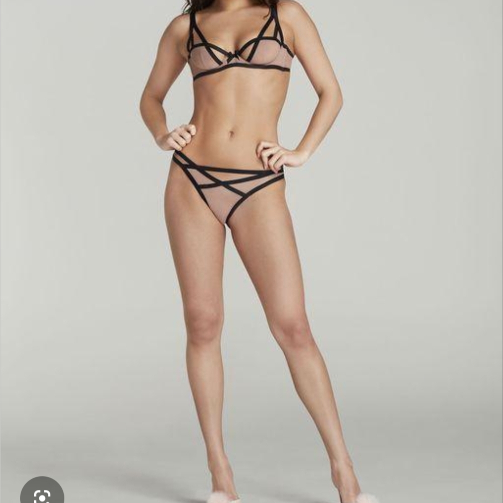 Agent Provocateur Joan Negro nude Bra. Bra Only.